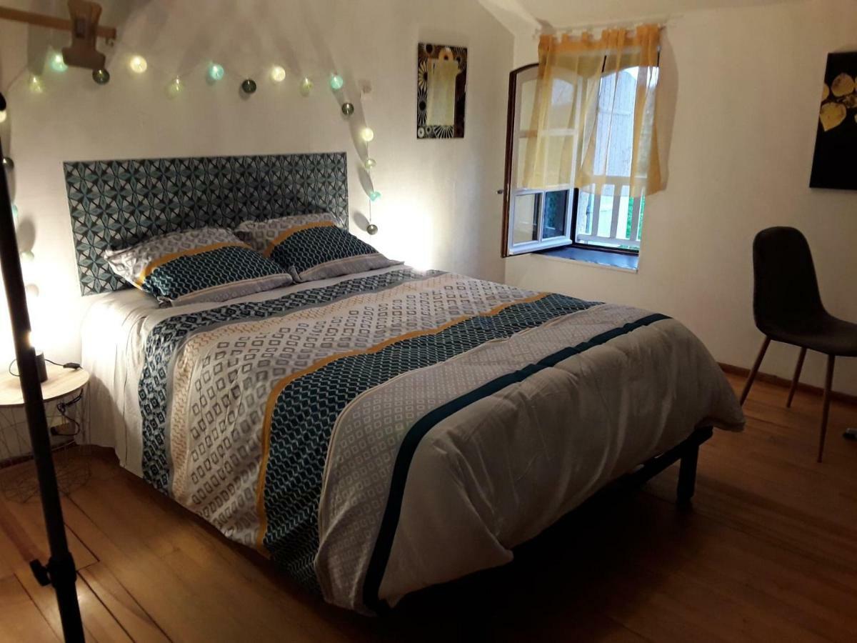Chambre Sergeanne Doulezon Bagian luar foto