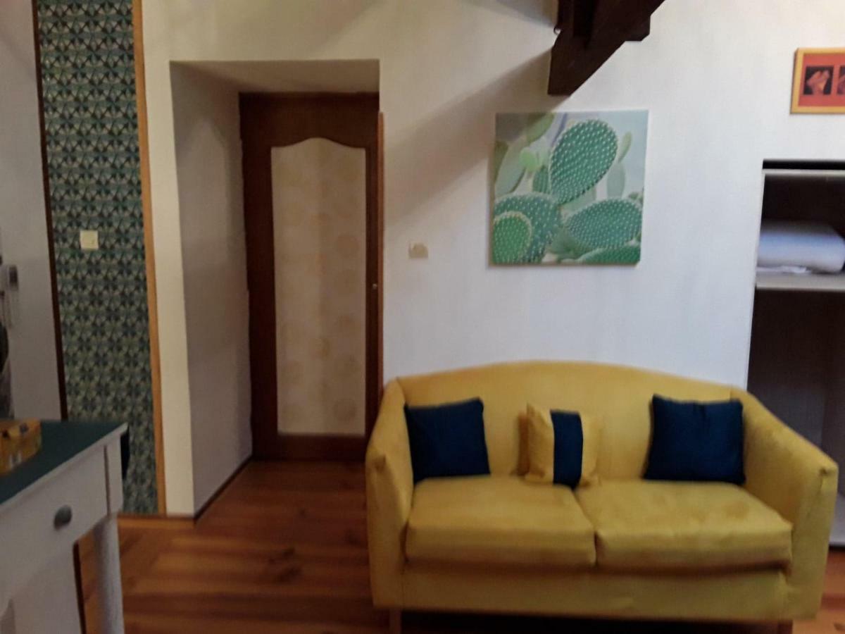 Chambre Sergeanne Doulezon Bagian luar foto