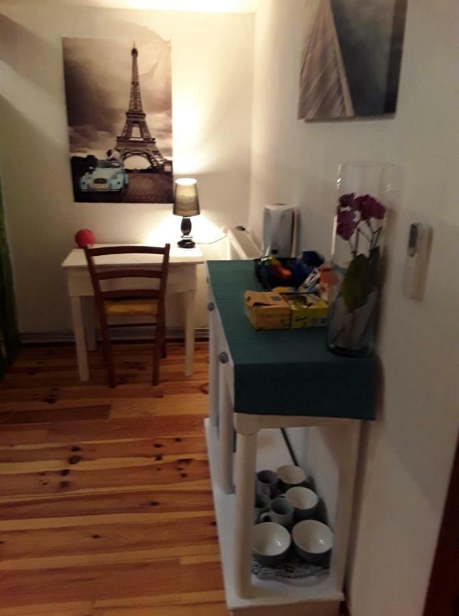 Chambre Sergeanne Doulezon Bagian luar foto